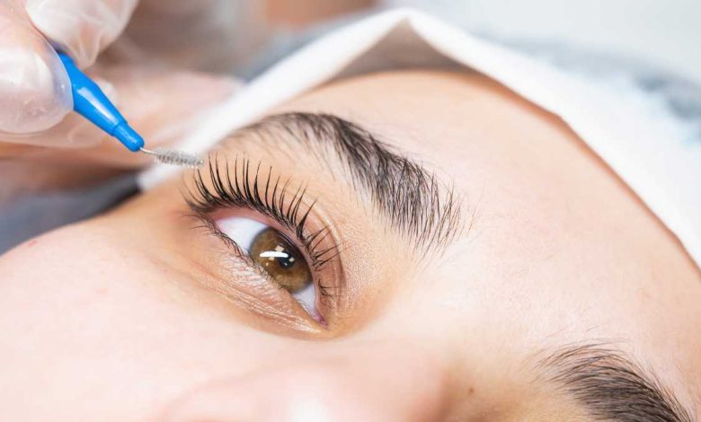 Mastering the Art of Volume Lashes for Your Clients