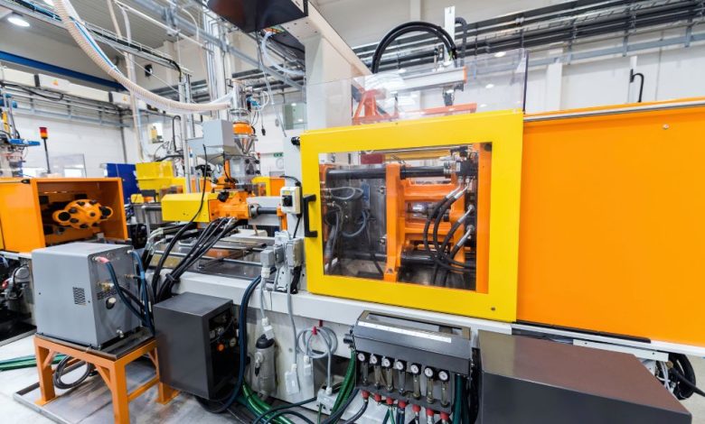 Pallet Injection Molding Machine: A Complete Overview